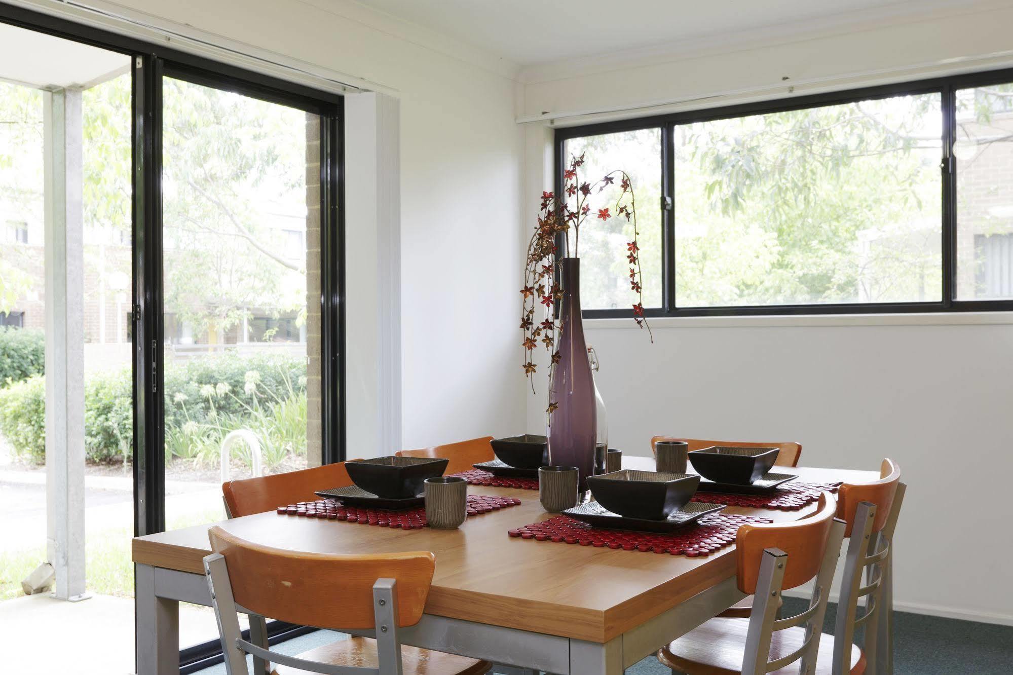 Macquarie University Village Sydney Exterior foto
